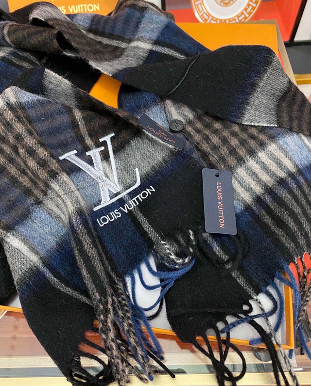 Louis Vuitton羊絨圍巾 路易威登2021海外最新男女士圍巾 LV情侶款羊絨保暖圍巾  mmj1547